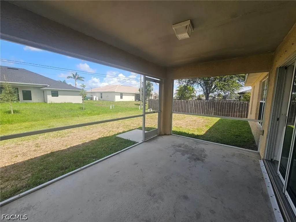 1156 NW 5th Place Cape Coral FL 33993