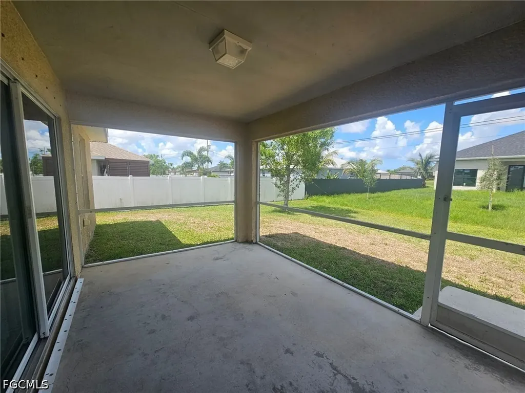 1156 NW 5th Place Cape Coral FL 33993