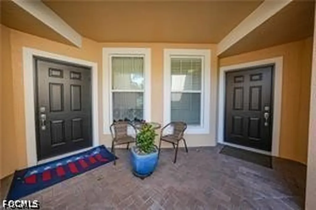 2668 Somerville Loop Cape Coral FL 33991