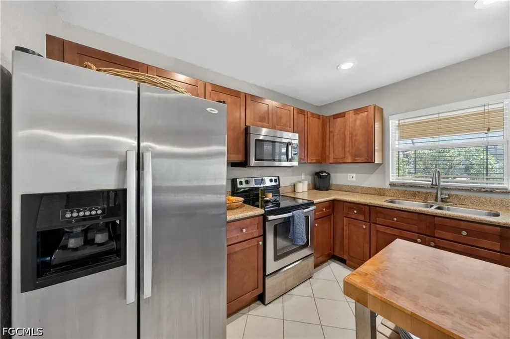 4005 SW 27th Avenue Cape Coral FL 33914