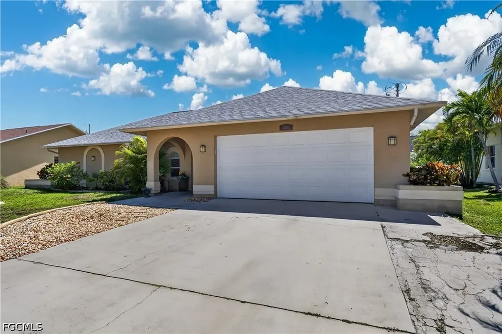 4005 SW 27th Avenue Cape Coral FL 33914
