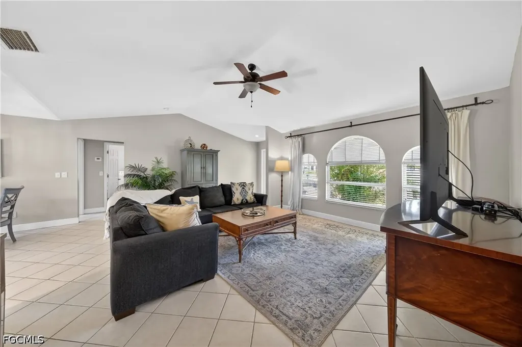 4005 SW 27th Avenue Cape Coral FL 33914