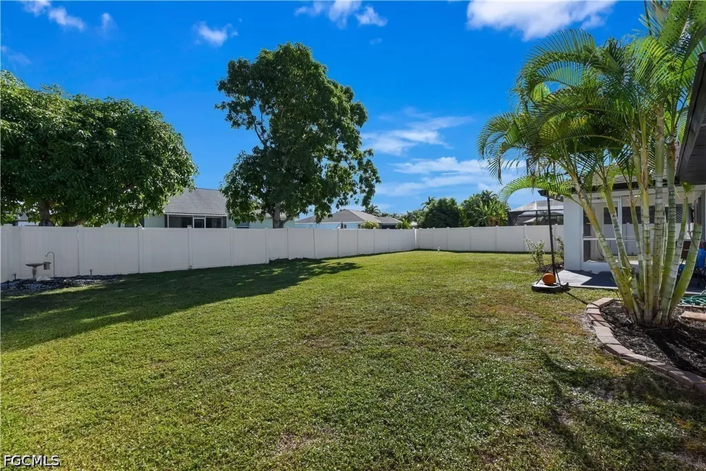 2533 SW 26th Avenue Cape Coral FL 33914