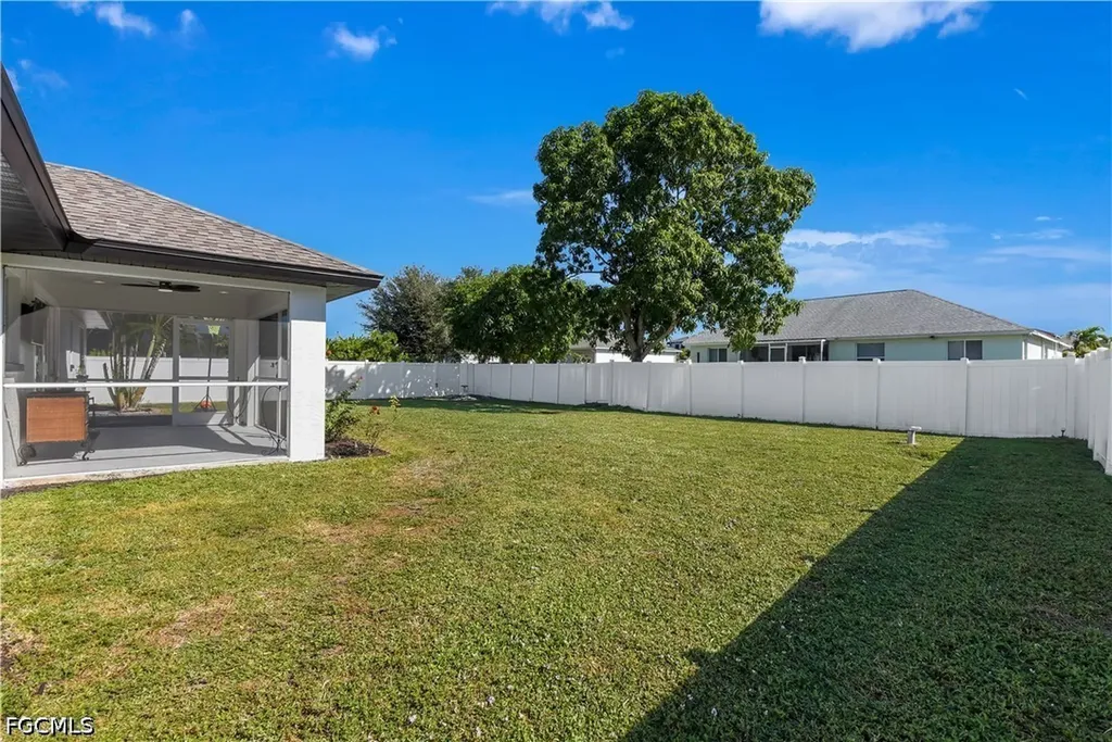 2533 SW 26th Avenue Cape Coral FL 33914