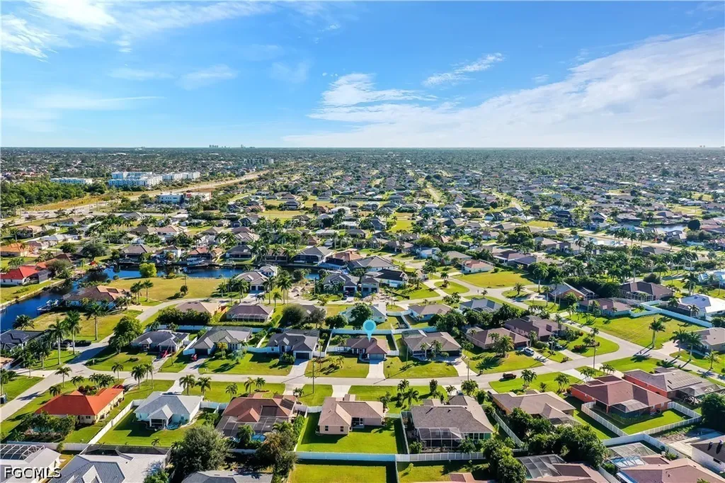 2533 SW 26th Avenue Cape Coral FL 33914