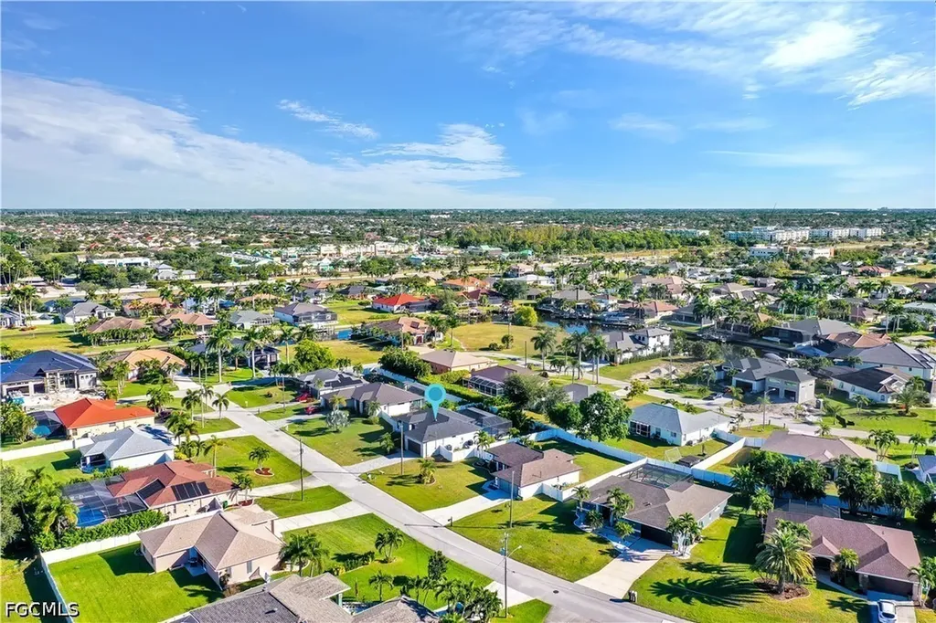 2533 SW 26th Avenue Cape Coral FL 33914