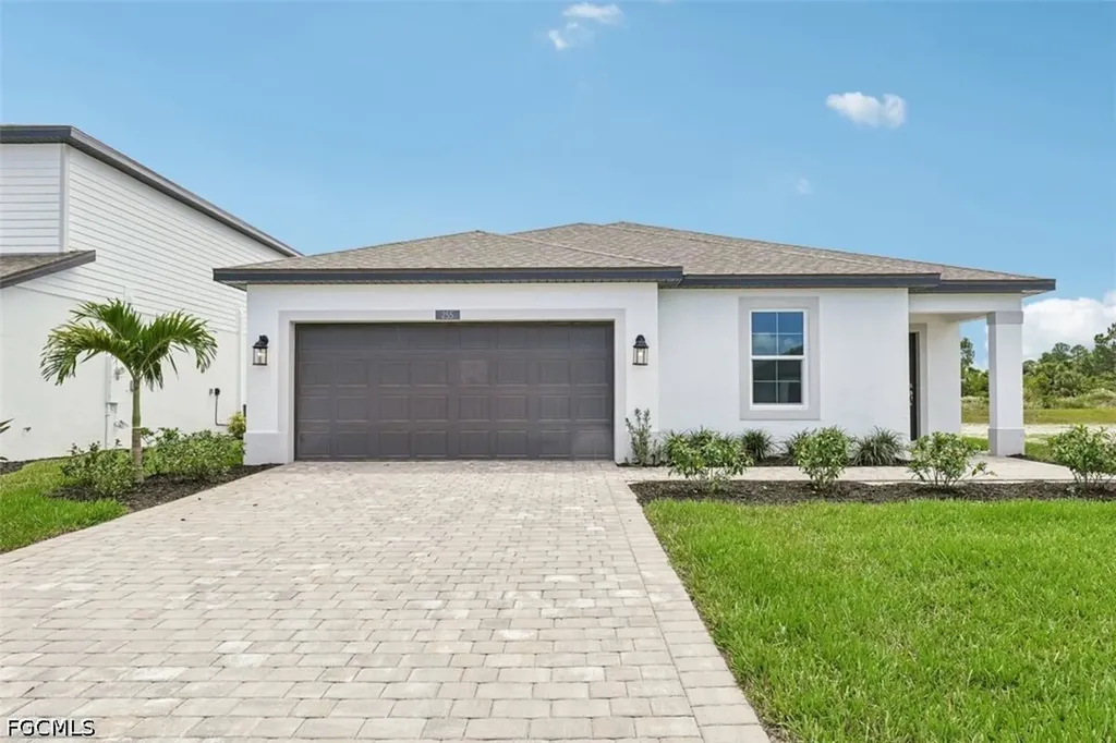 255 Lakeside Breeze Way Lehigh Acres FL 33936