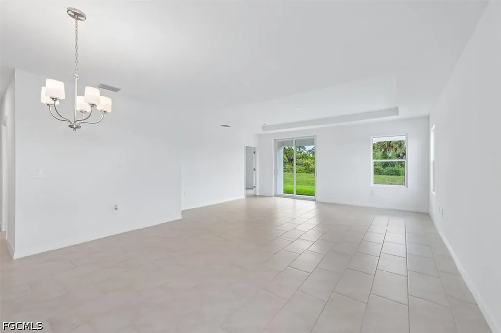 255 Lakeside Breeze Way Lehigh Acres FL 33936