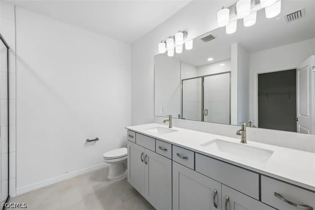 255 Lakeside Breeze Way Lehigh Acres FL 33936