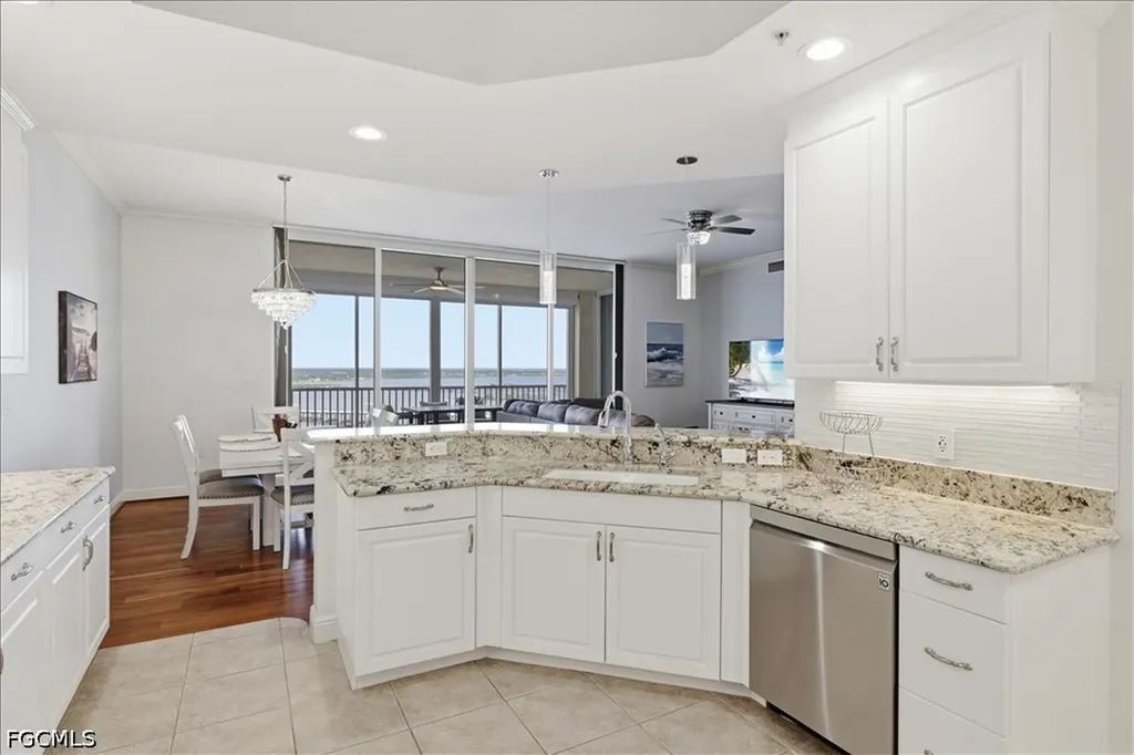 2104 W 1st Street Fort Myers FL 33901