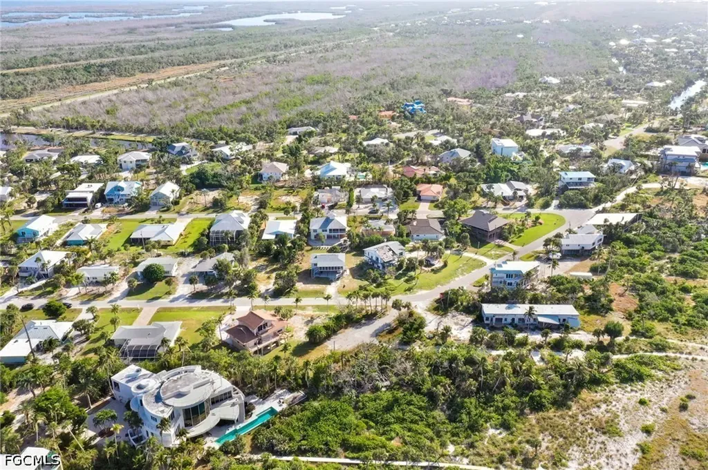 4819 Tradewinds Drive Sanibel FL 33957