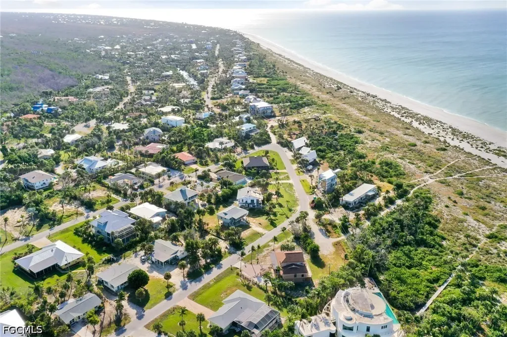 4819 Tradewinds Drive Sanibel FL 33957