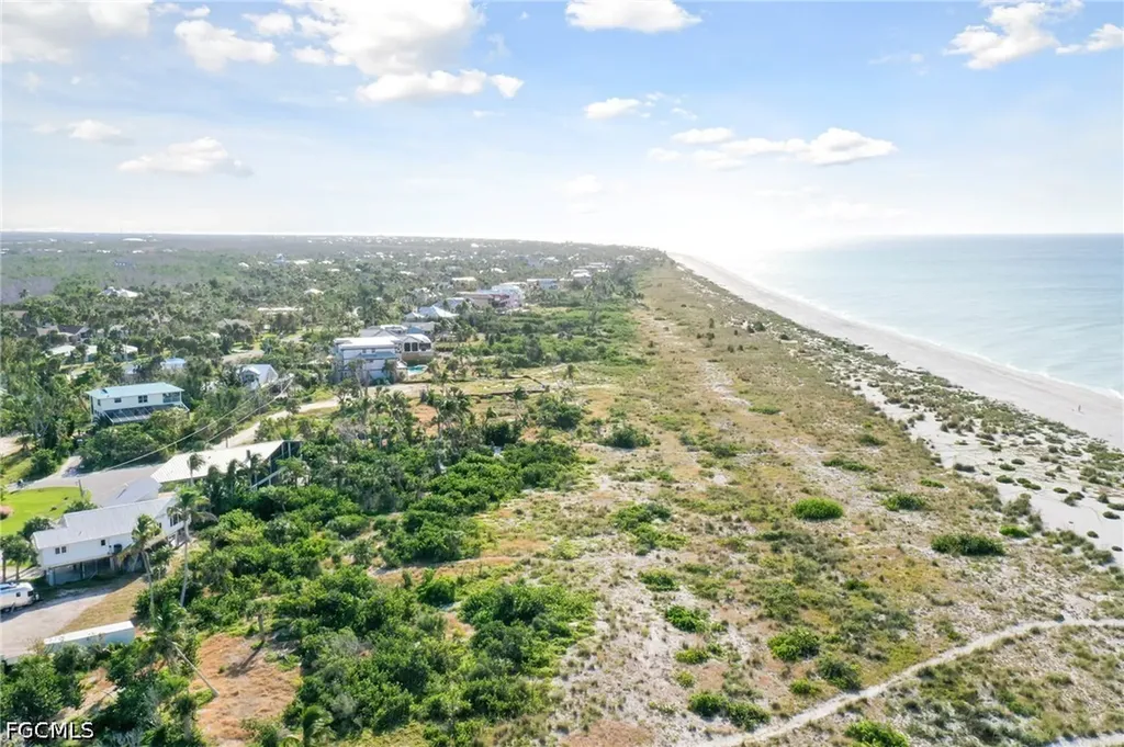 4819 Tradewinds Drive Sanibel FL 33957