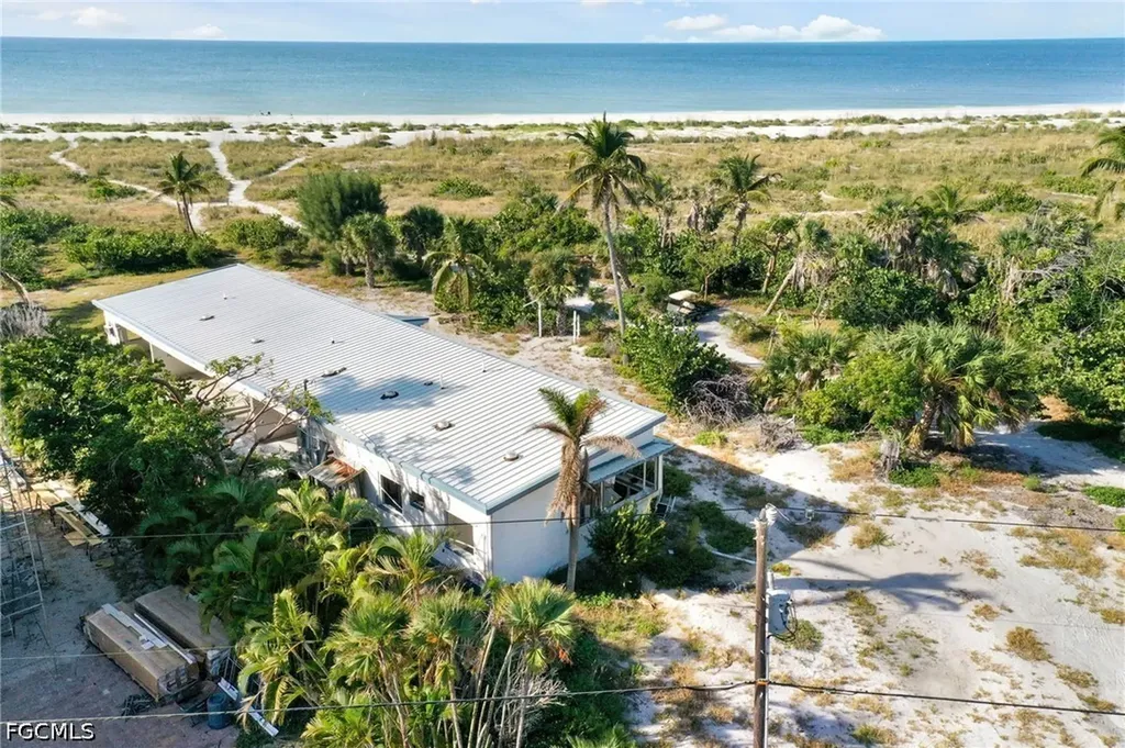4819 Tradewinds Drive Sanibel FL 33957