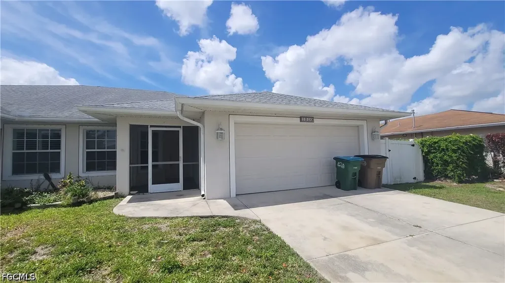 1010 SE 12th Terrace Cape Coral FL 33990