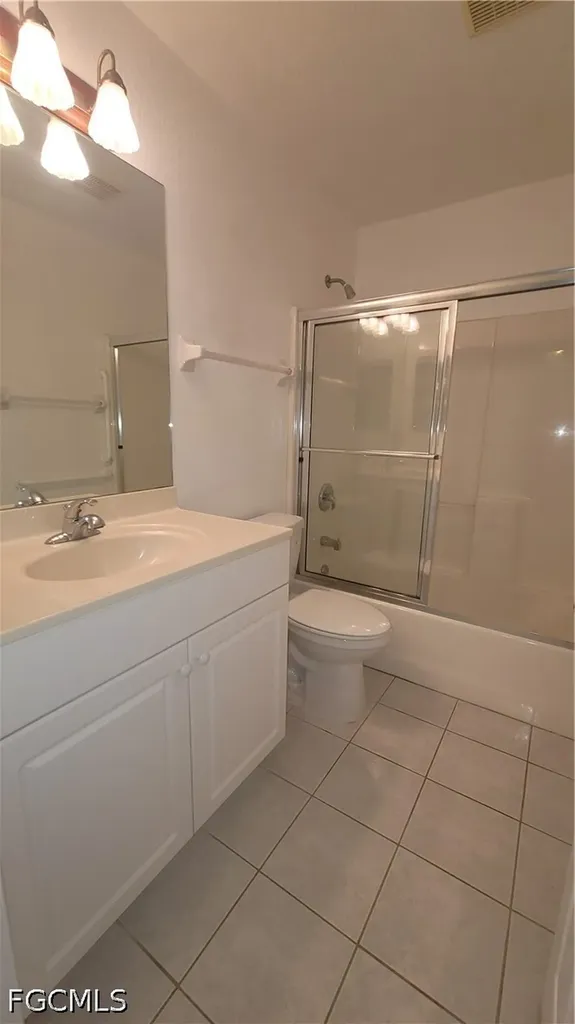 1010 SE 12th Terrace Cape Coral FL 33990