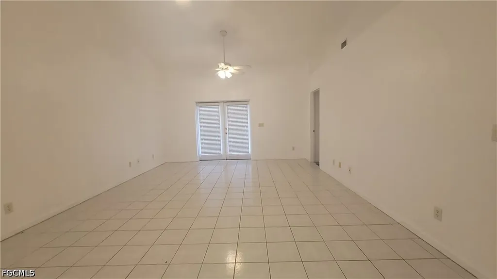 1010 SE 12th Terrace Cape Coral FL 33990