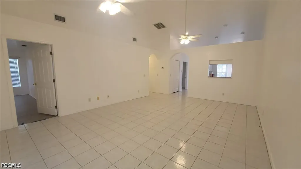 1010 SE 12th Terrace Cape Coral FL 33990