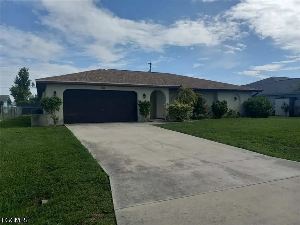 1106 SE 21st Lane Cape Coral FL 33990