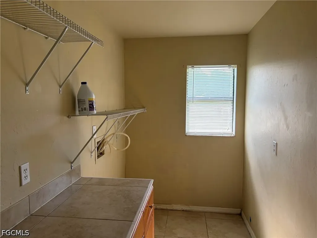 1106 SE 21st Lane Cape Coral FL 33990