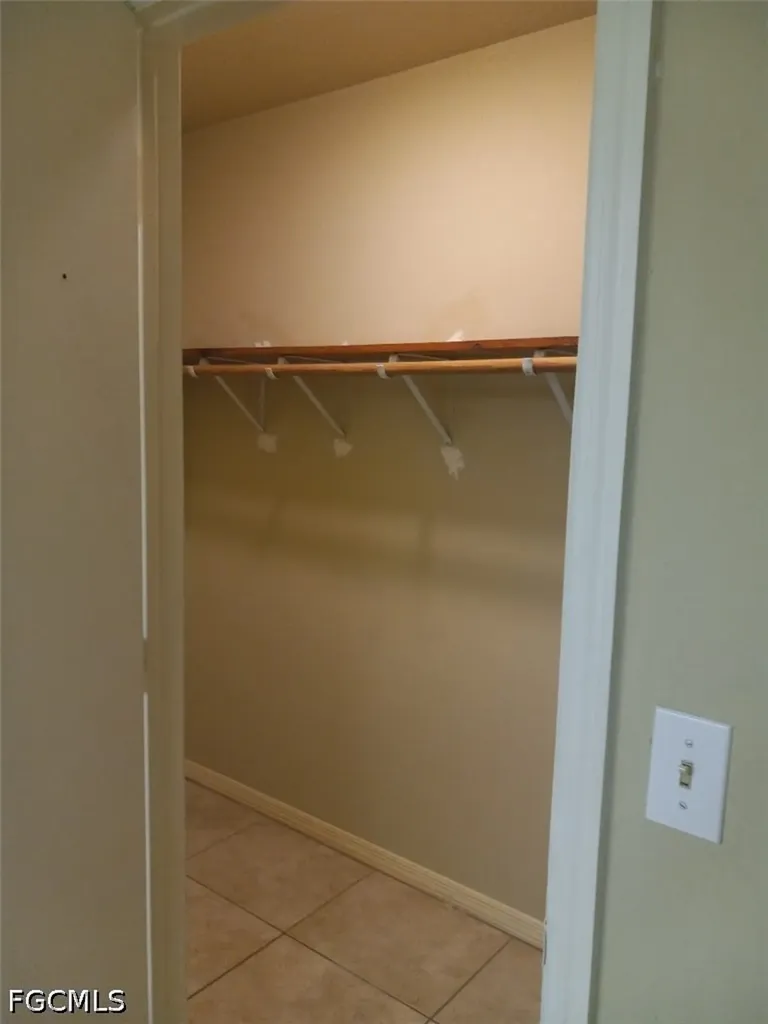 1106 SE 21st Lane Cape Coral FL 33990