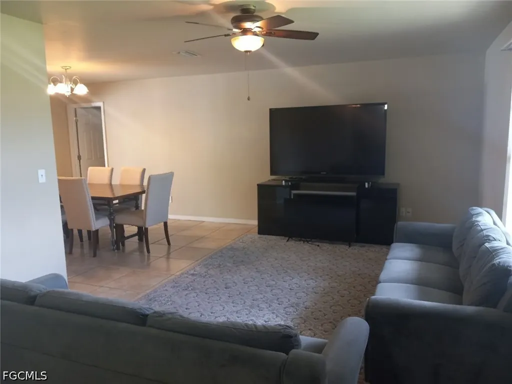 1106 SE 21st Lane Cape Coral FL 33990