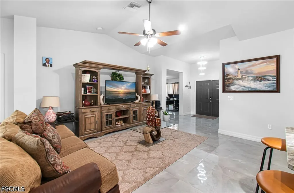 3507 2nd Street SW Lehigh Acres FL 33976
