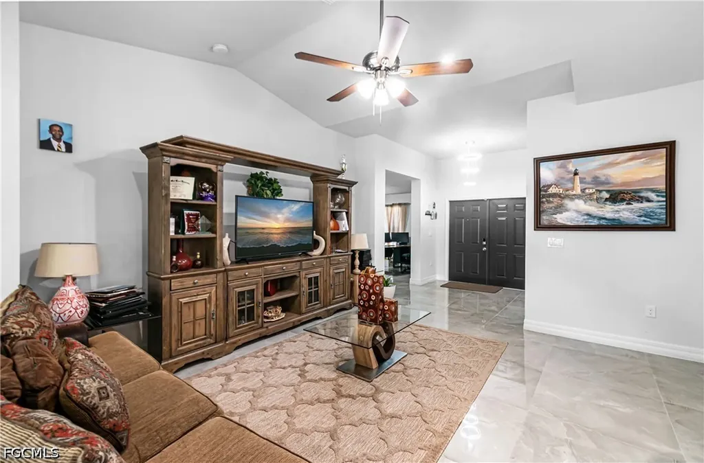 3507 2nd Street SW Lehigh Acres FL 33976