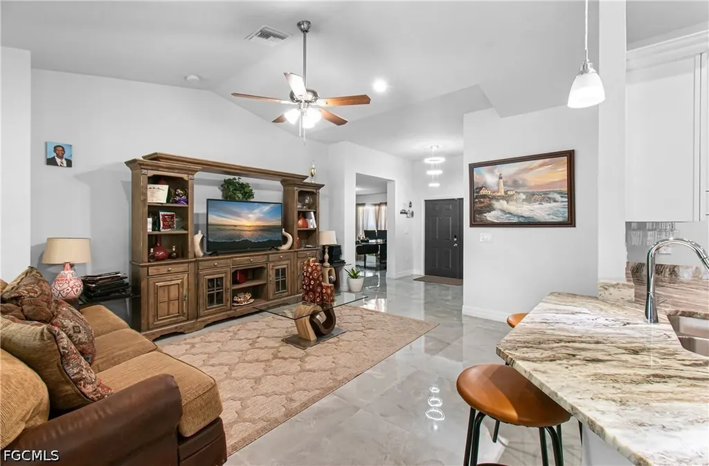 3507 2nd Street SW Lehigh Acres FL 33976