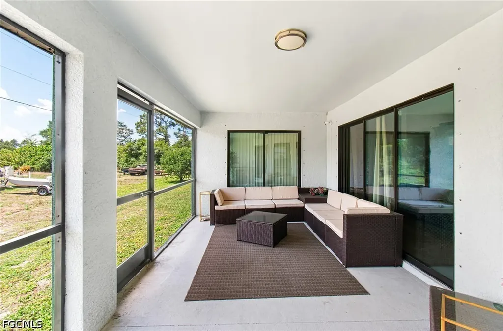 3507 2nd Street SW Lehigh Acres FL 33976