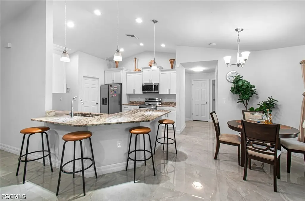 3507 2nd Street SW Lehigh Acres FL 33976