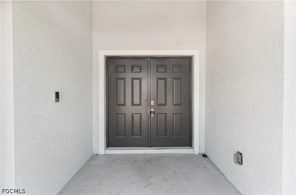 3507 2nd Street SW Lehigh Acres FL 33976