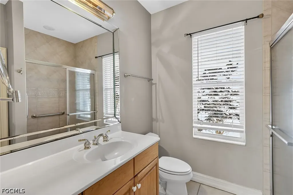 657 109th Avenue N Naples FL 34108