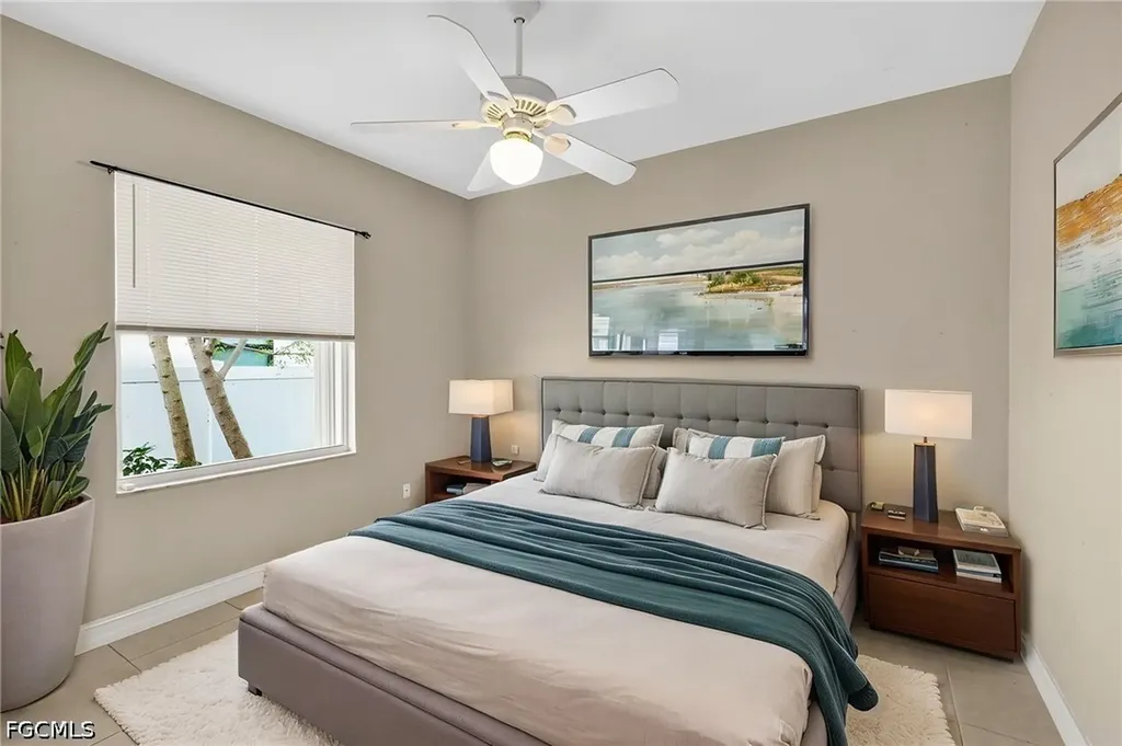 657 109th Avenue N Naples FL 34108