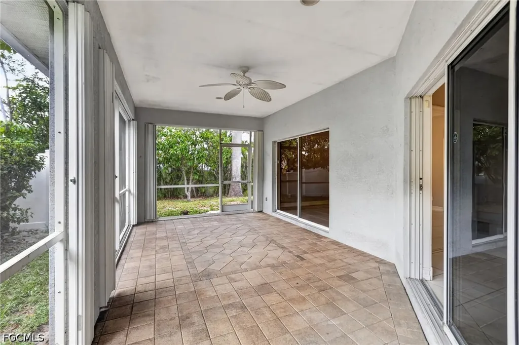 657 109th Avenue N Naples FL 34108