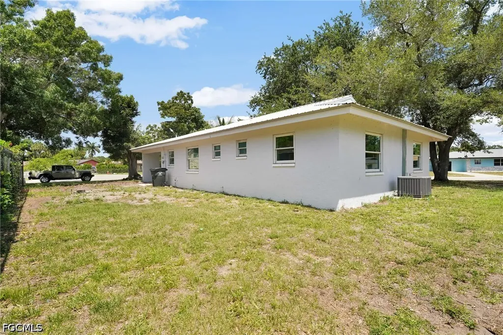 4800 Zana Drive Fort Myers FL 33905