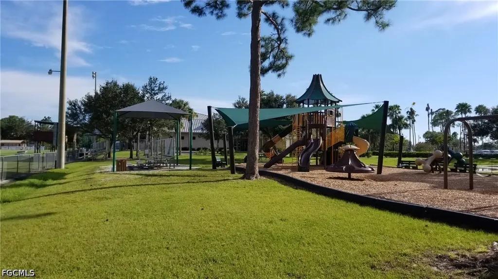 1152236203 S Torrington Street North Port FL 34288