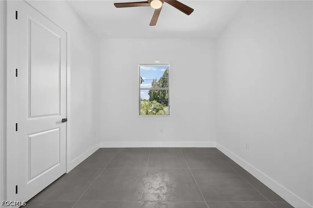 1715 SW 4th Street Cape Coral FL 33991