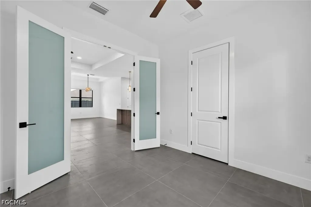 1715 SW 4th Street Cape Coral FL 33991