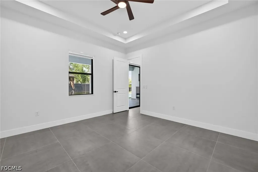 1715 SW 4th Street Cape Coral FL 33991