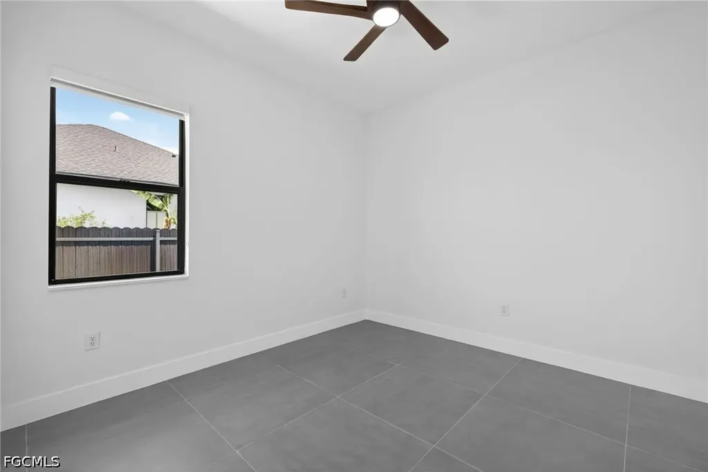 1715 SW 4th Street Cape Coral FL 33991