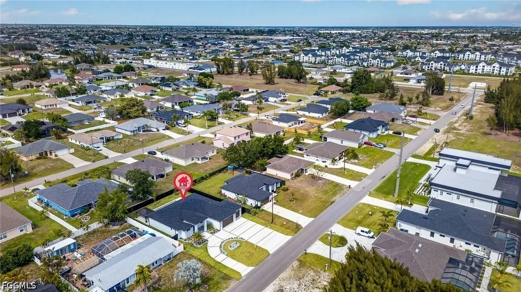 1715 SW 4th Street Cape Coral FL 33991