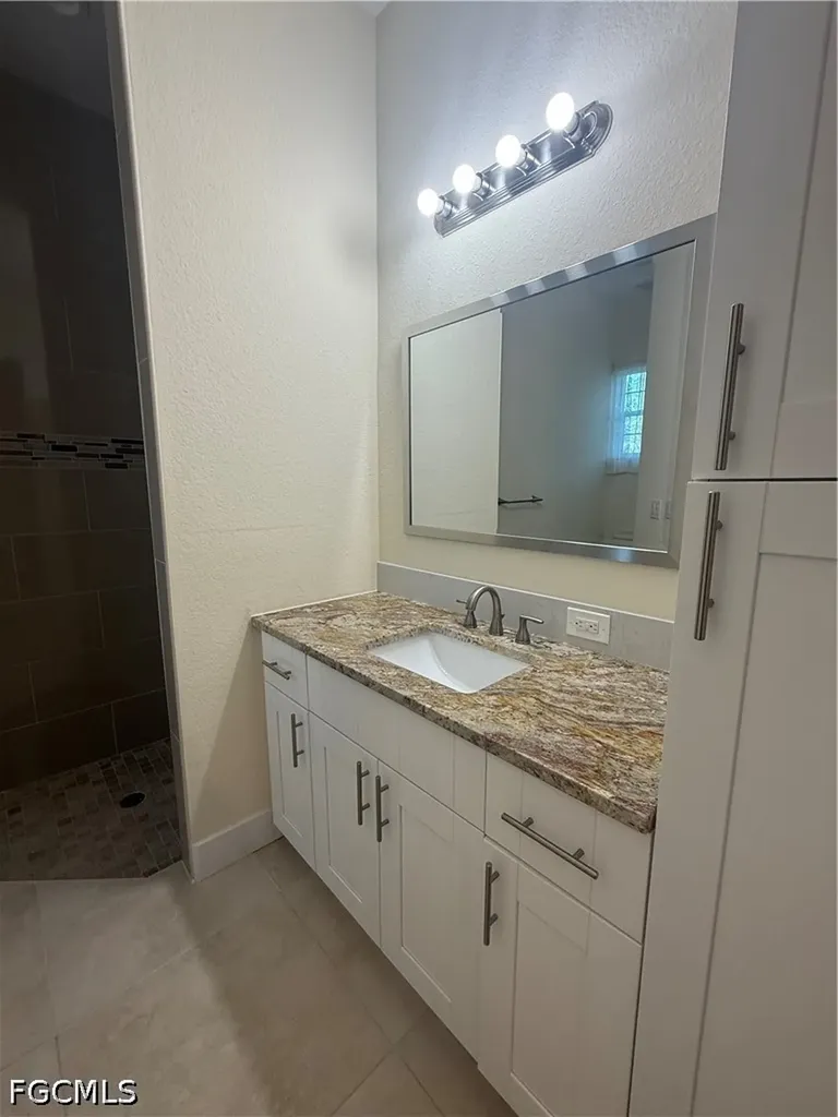 618 SW 31st Terrace Cape Coral FL 33914