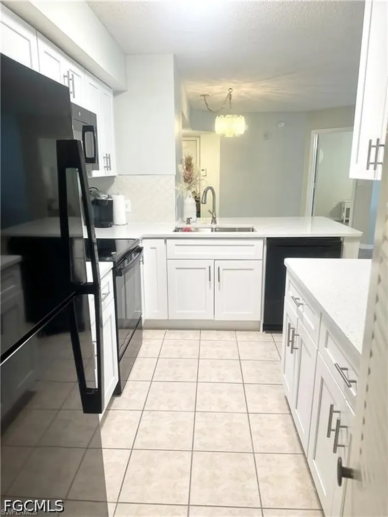 8940 Colonnades Court E Bonita Springs FL 34135