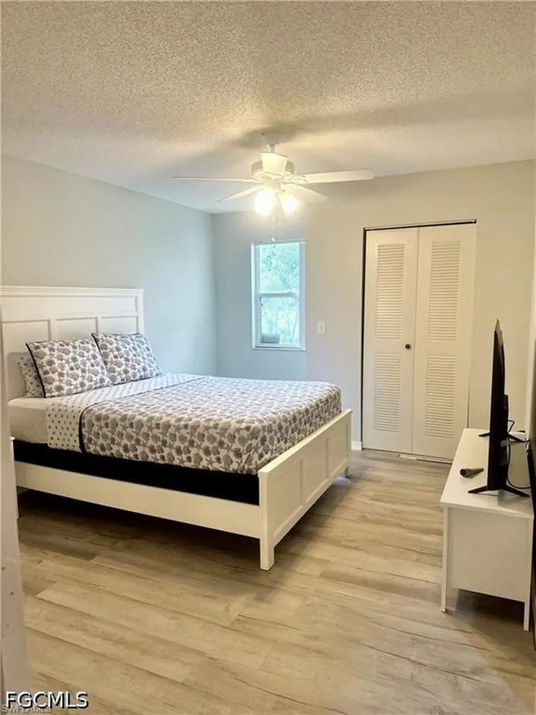 8940 Colonnades Court E Bonita Springs FL 34135
