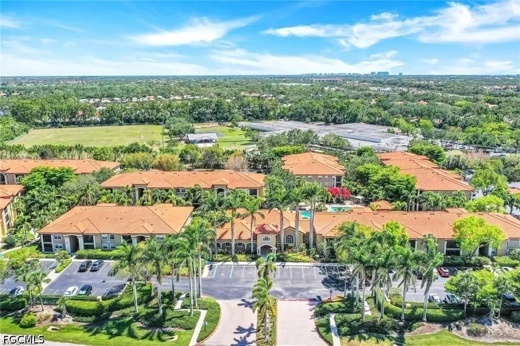 8940 Colonnades Court E Bonita Springs FL 34135