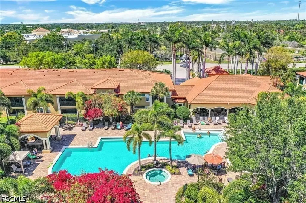 8940 Colonnades Court E Bonita Springs FL 34135