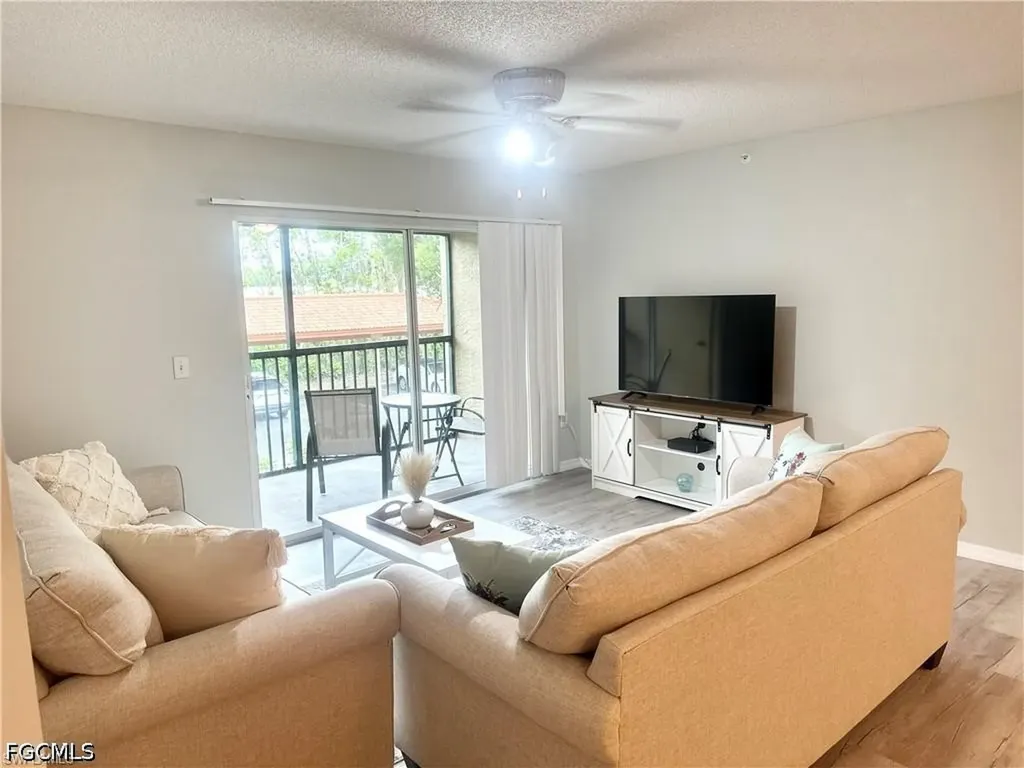 8940 Colonnades Court E Bonita Springs FL 34135