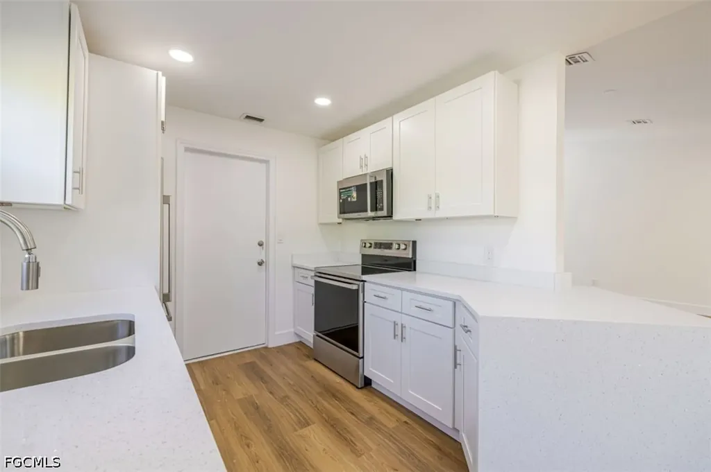 1337 N Alhambra Circle Naples FL 34103