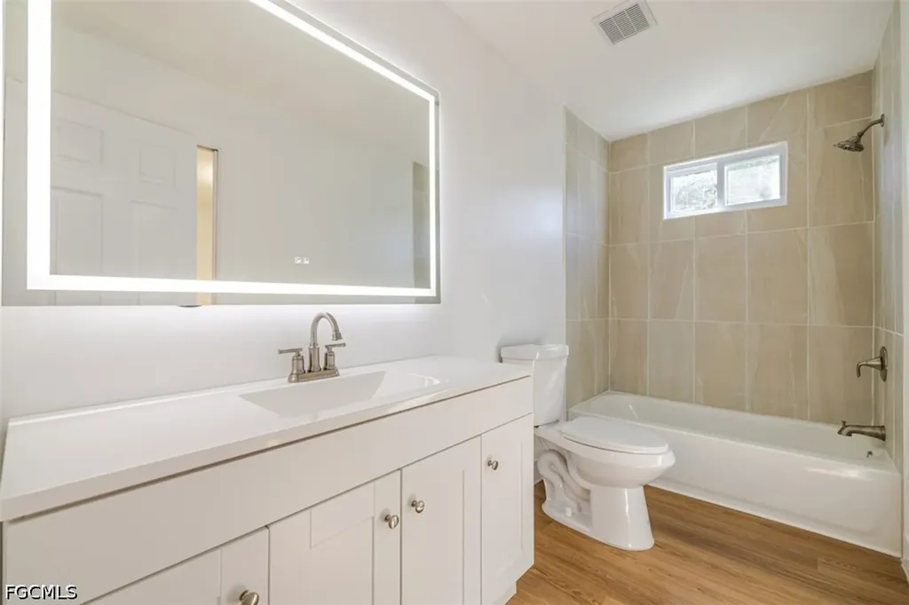 1337 N Alhambra Circle Naples FL 34103